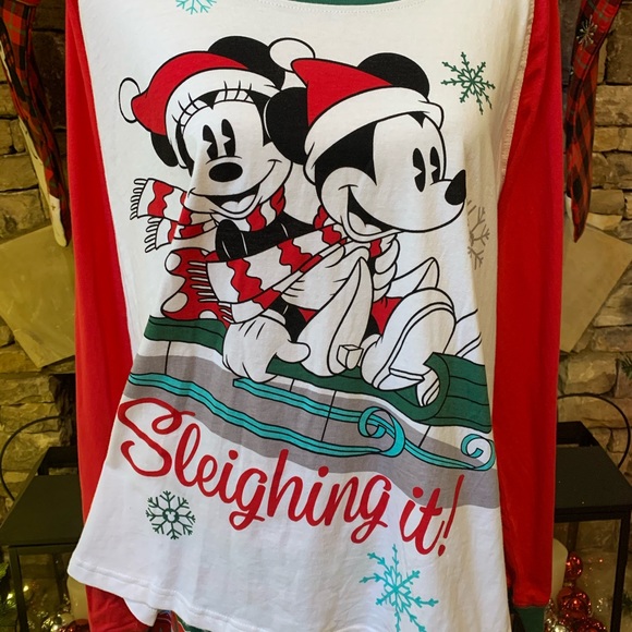 NWT Disney Store Two Piece Winter Mickey and Minnie Mouse Pajama Set XL - Picture 4 of 13